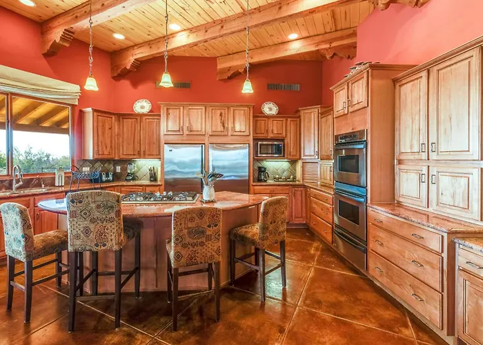 Serenity Oasis Estate Holiday home *