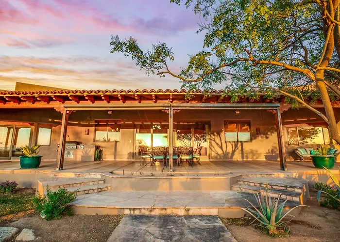 Serenity Oasis Estate Holiday home Marana